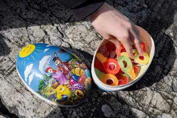 Påskägg med innehåll